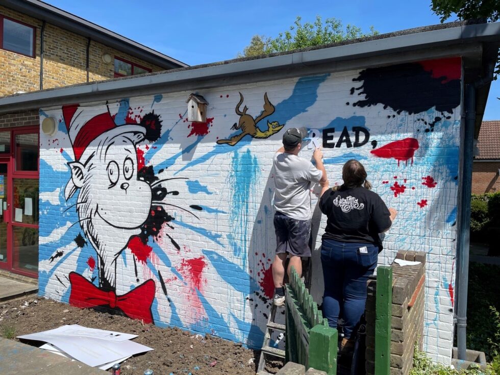 Dr Seuss - Cat in the Hat MurWalls photos