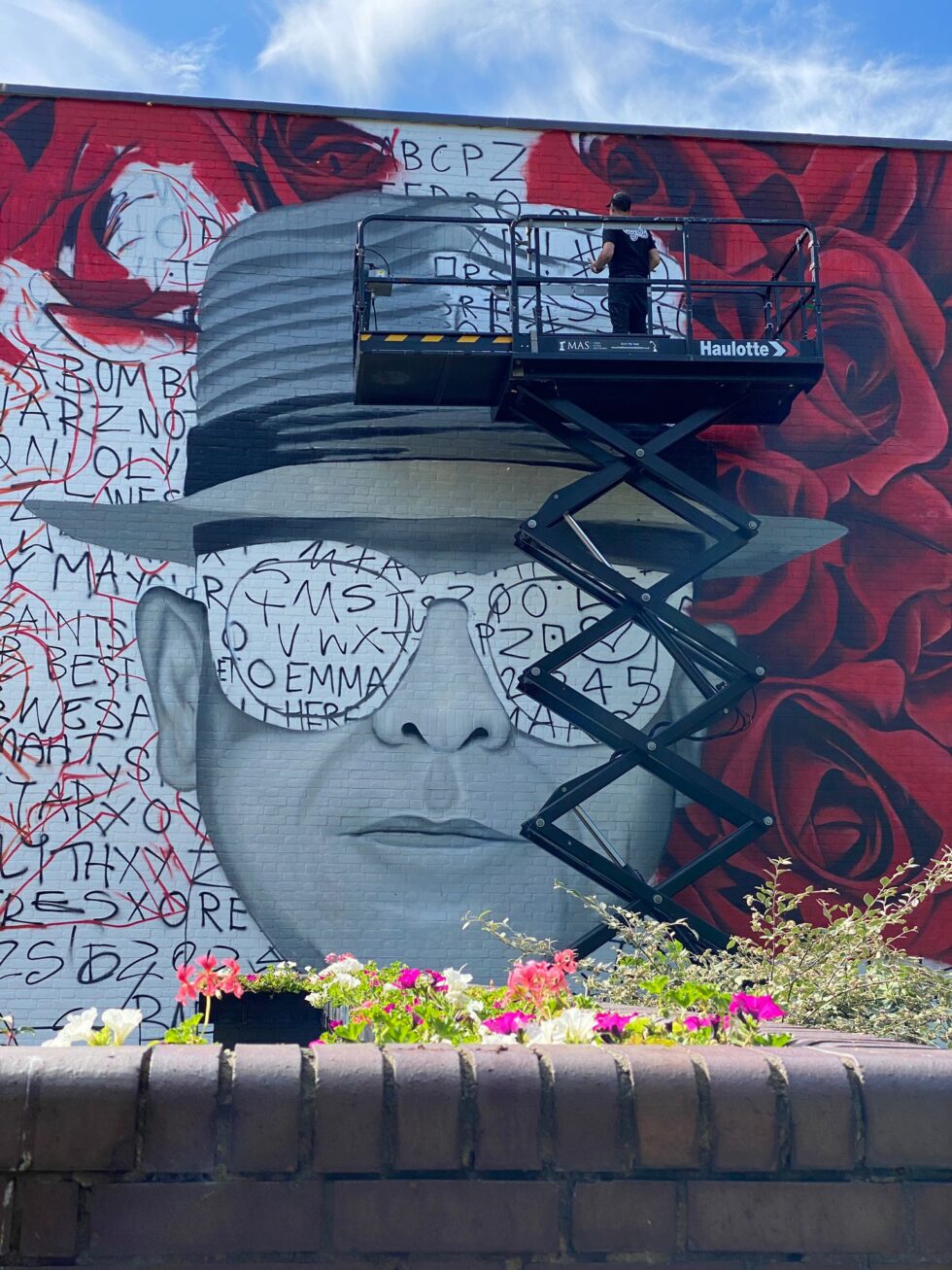 ELTON JOHN Murial