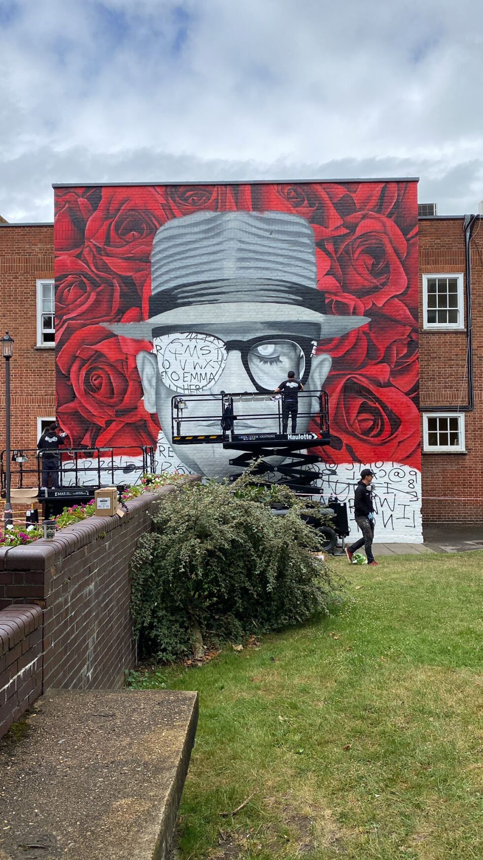 ELTON JOHN Murial